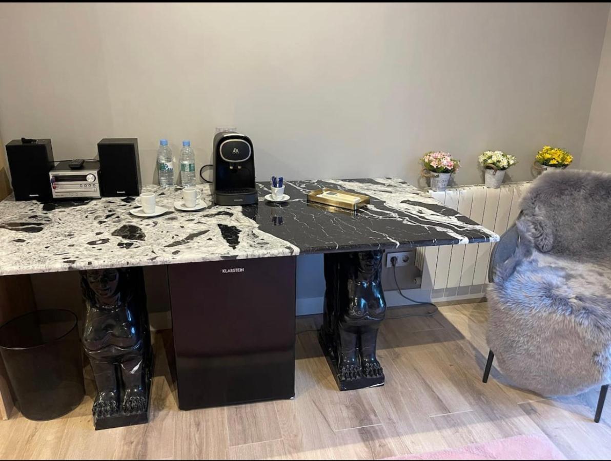 1 Habitacion Con Bano Privado Frente A La Piscina, Maximo Para 4 Personas, No Es La Casa Completa,1Cama Y 1 Sofa-Cama San Vicente Raspeig Buitenkant foto