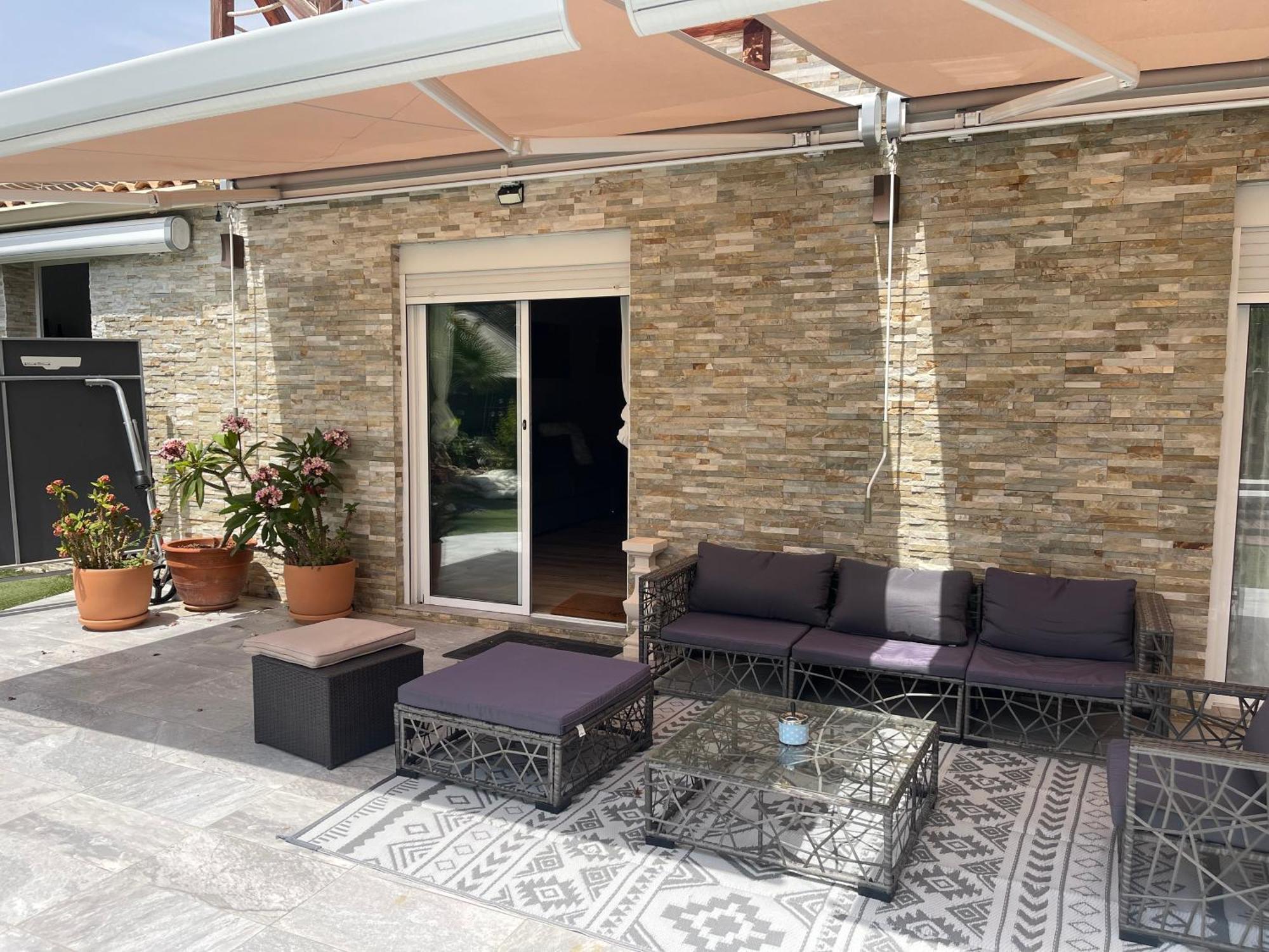 1 Habitacion Con Bano Privado Frente A La Piscina, Maximo Para 4 Personas, No Es La Casa Completa,1Cama Y 1 Sofa-Cama San Vicente Raspeig Buitenkant foto